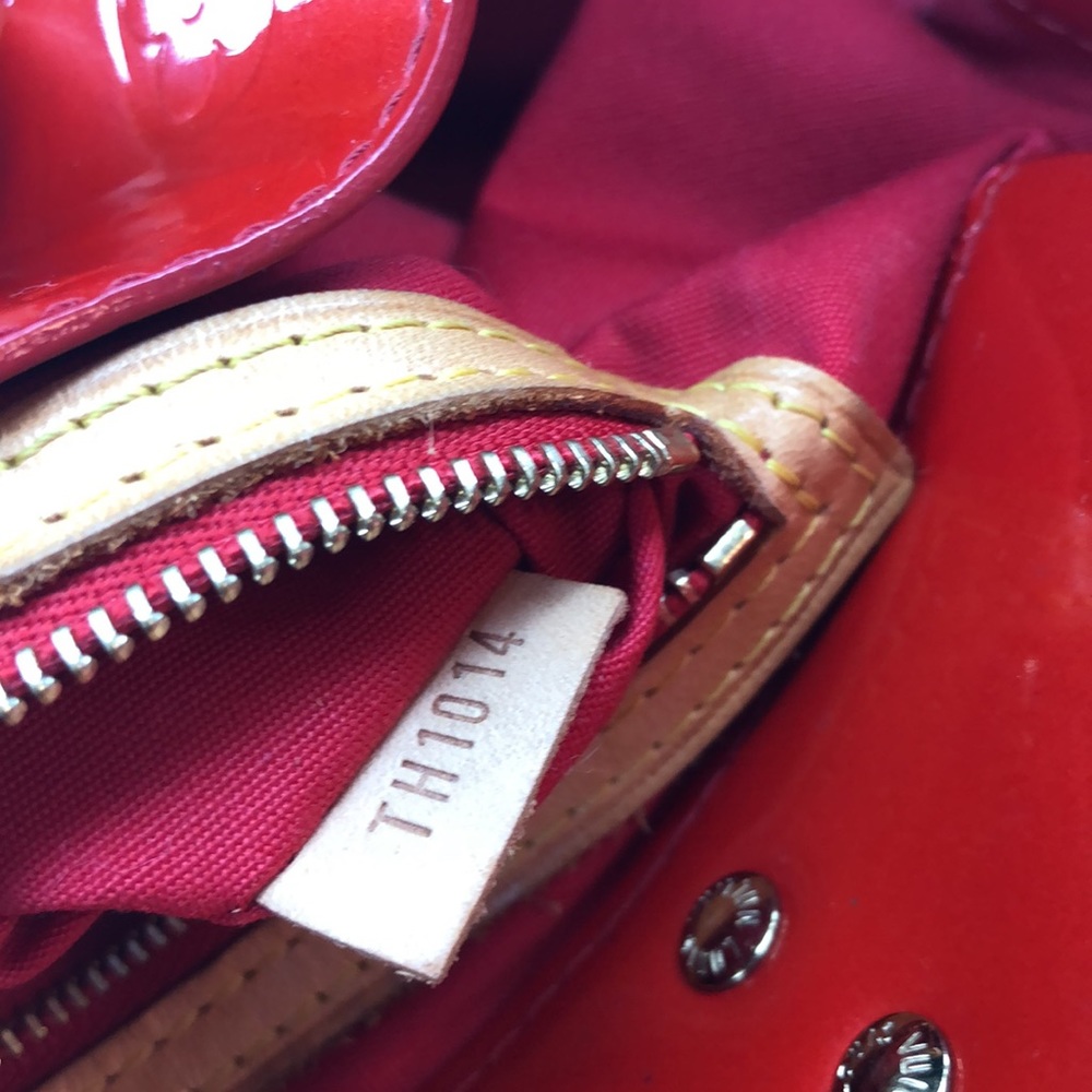 Louis Vuitton Reade Vernis Red - Picture 10 of 13